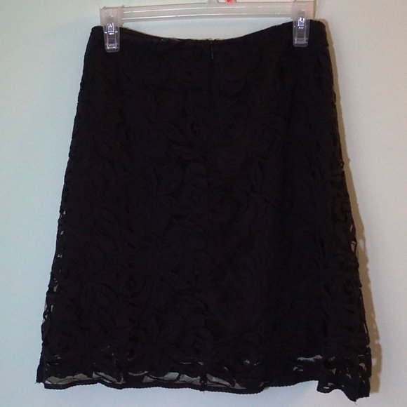 Miguelina Black Floral Lace Casual Skirt Size Small - Picture 4 of 9